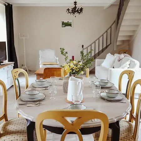 Chateau De La Vallade בית הארחה Saint-Porchaire