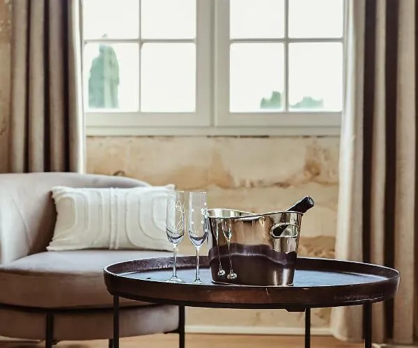 Pensión Chateau De La Vallade Saint-Porchaire