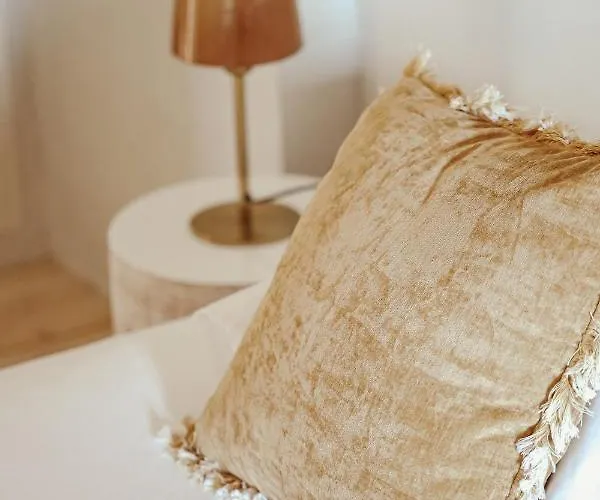 Chateau De La Vallade *