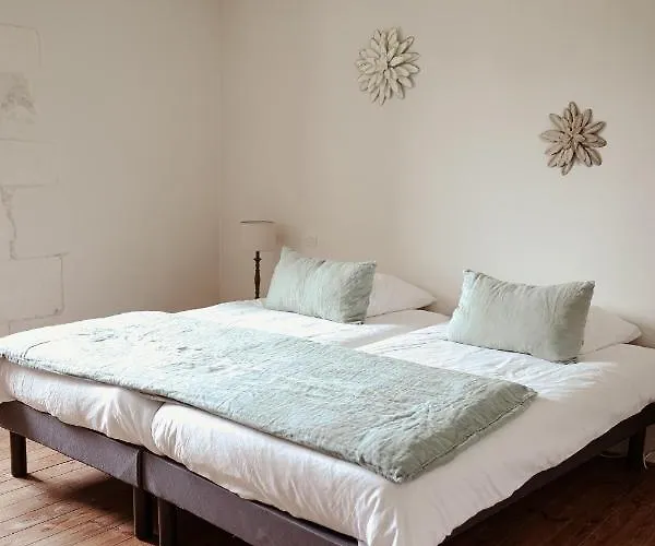 Guest house Chateau De La Vallade *