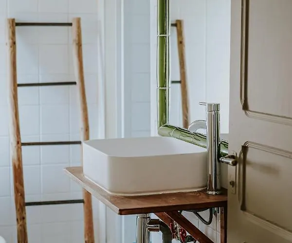 Chateau De La Vallade *