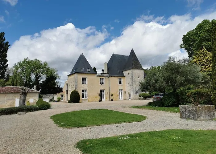Guest house Chateau De La Vallade *